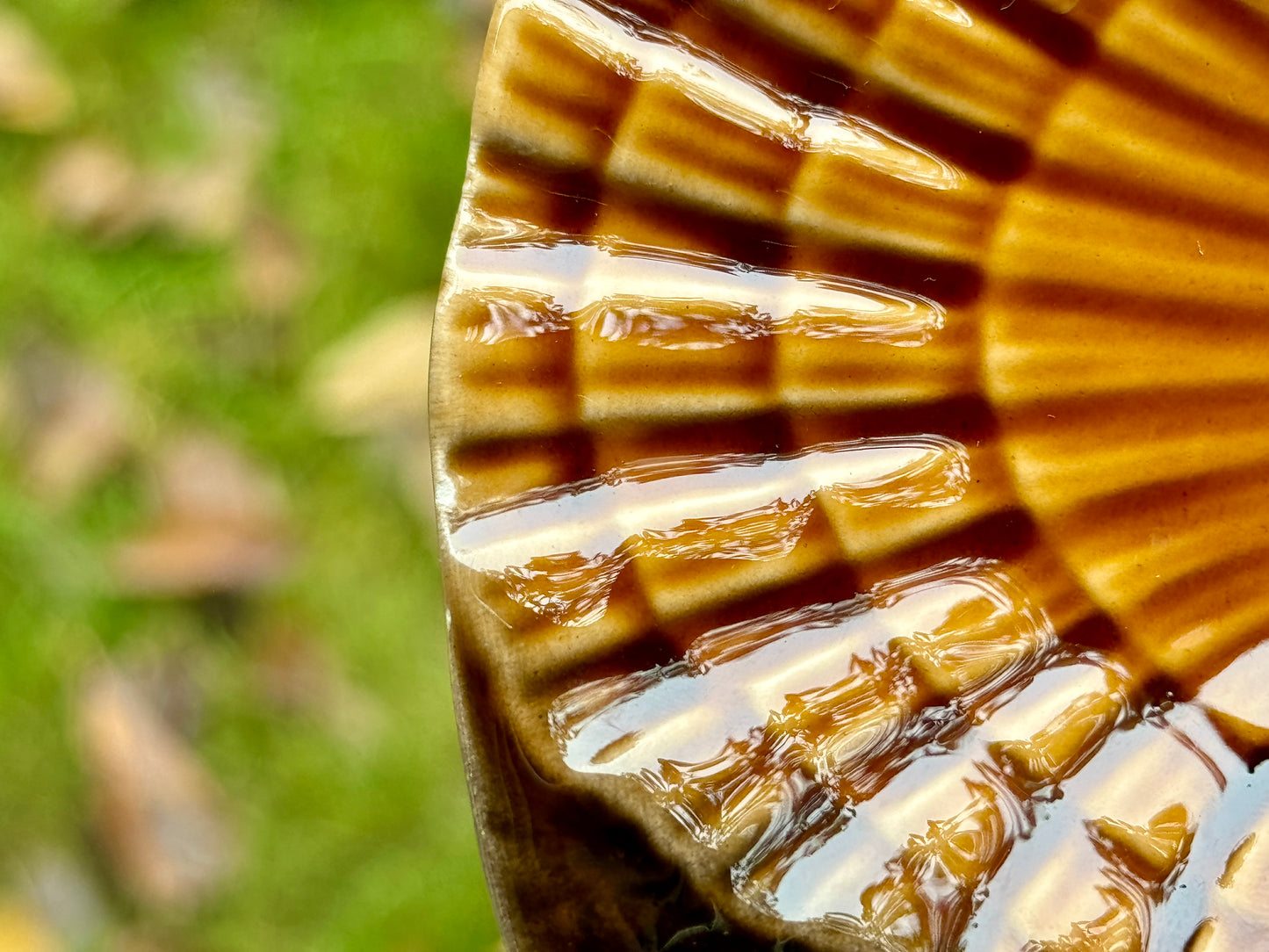 Vintage French Sarreguemines Faience Oyster Plates with Scalloped Edge – Last Two (Bundle Offer £30)