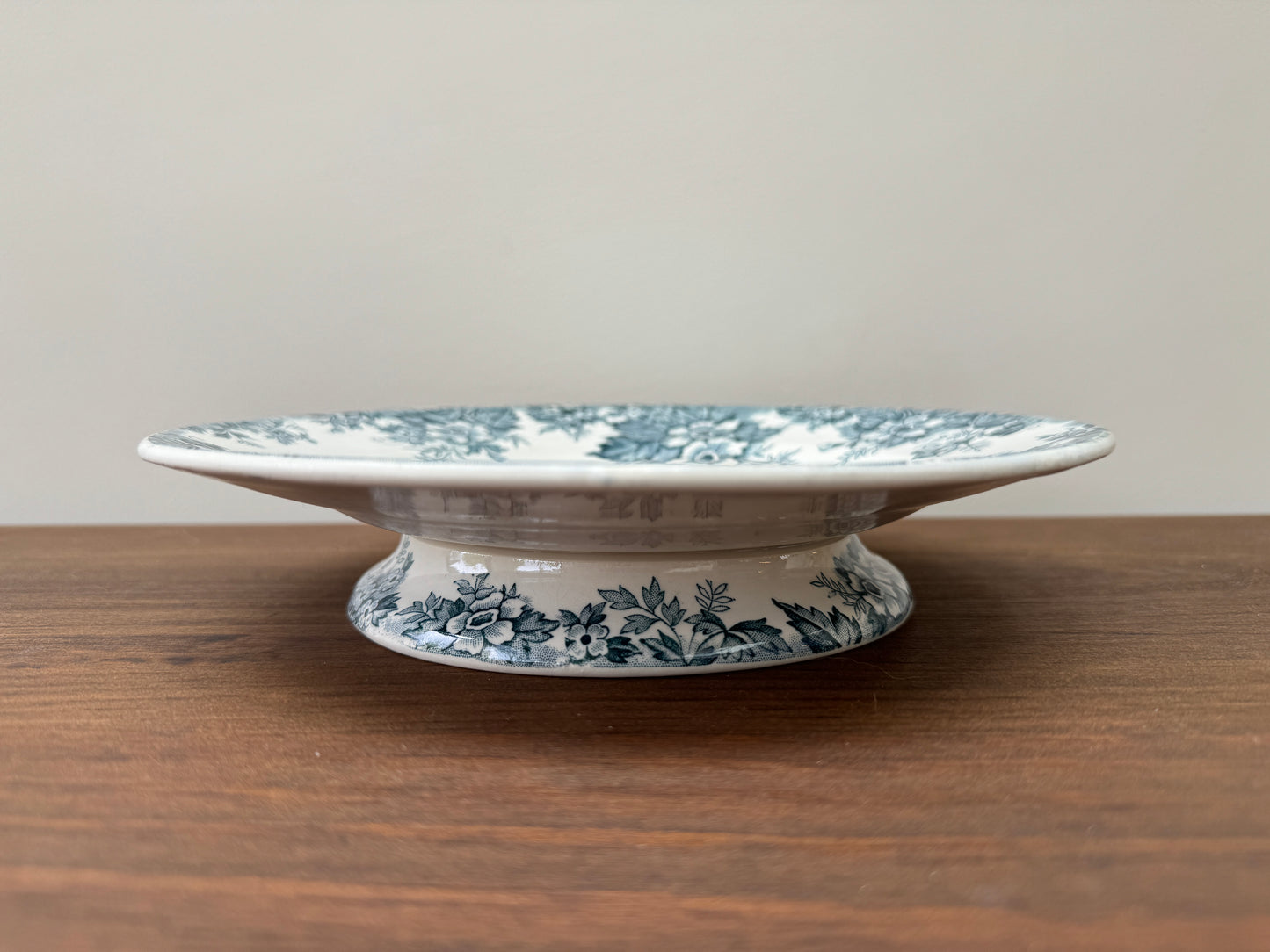 French Cake Stand by Saint Amand et Hamage Nord - Marie Louise, C.1900s