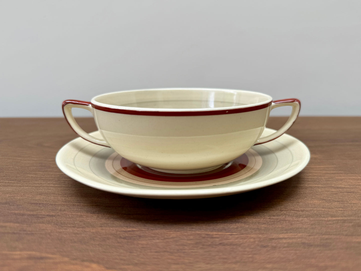 Susie Cooper Crown Works Burslem ‘Wedding Band’ Kestrel Shape Soup Cup & Saucer, C.1930s