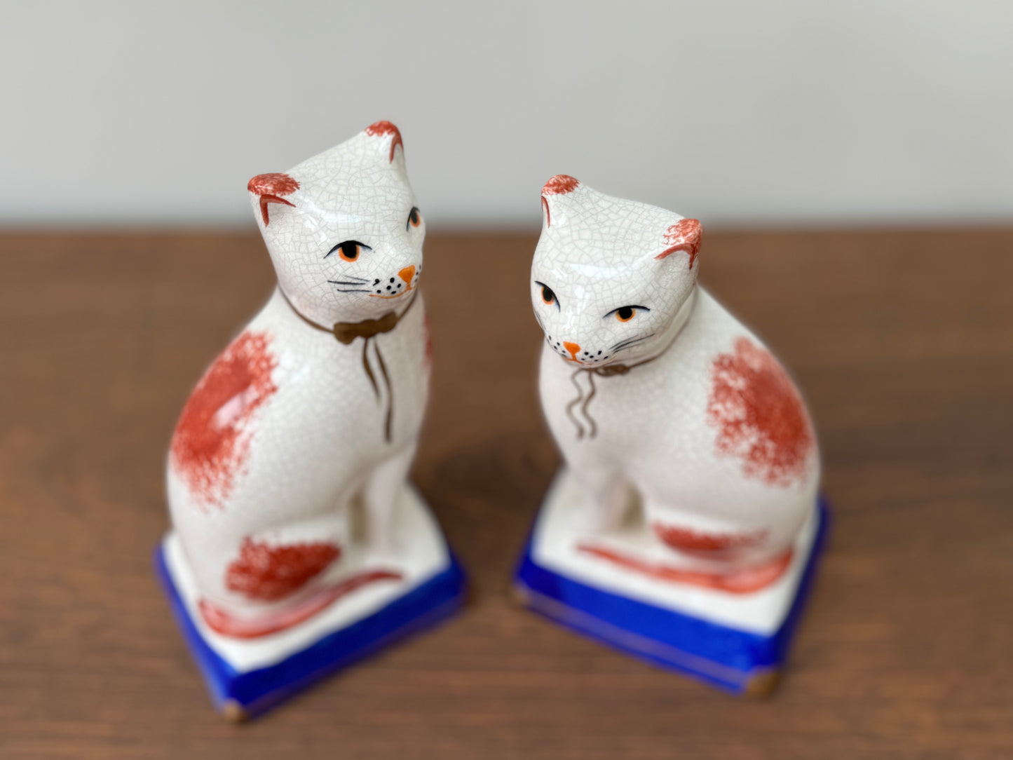 Pair of Vintage Staffordshire Cats with Gold Ribbon Collars - (Large, 18cm)
