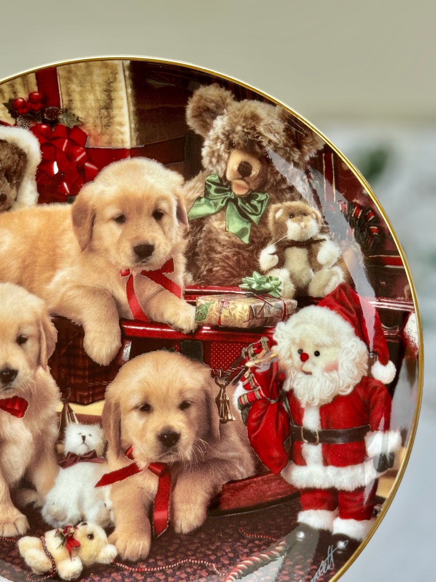 ロイヤルドルトン「クリスマス チアー」可愛い子犬の絵皿、1995年