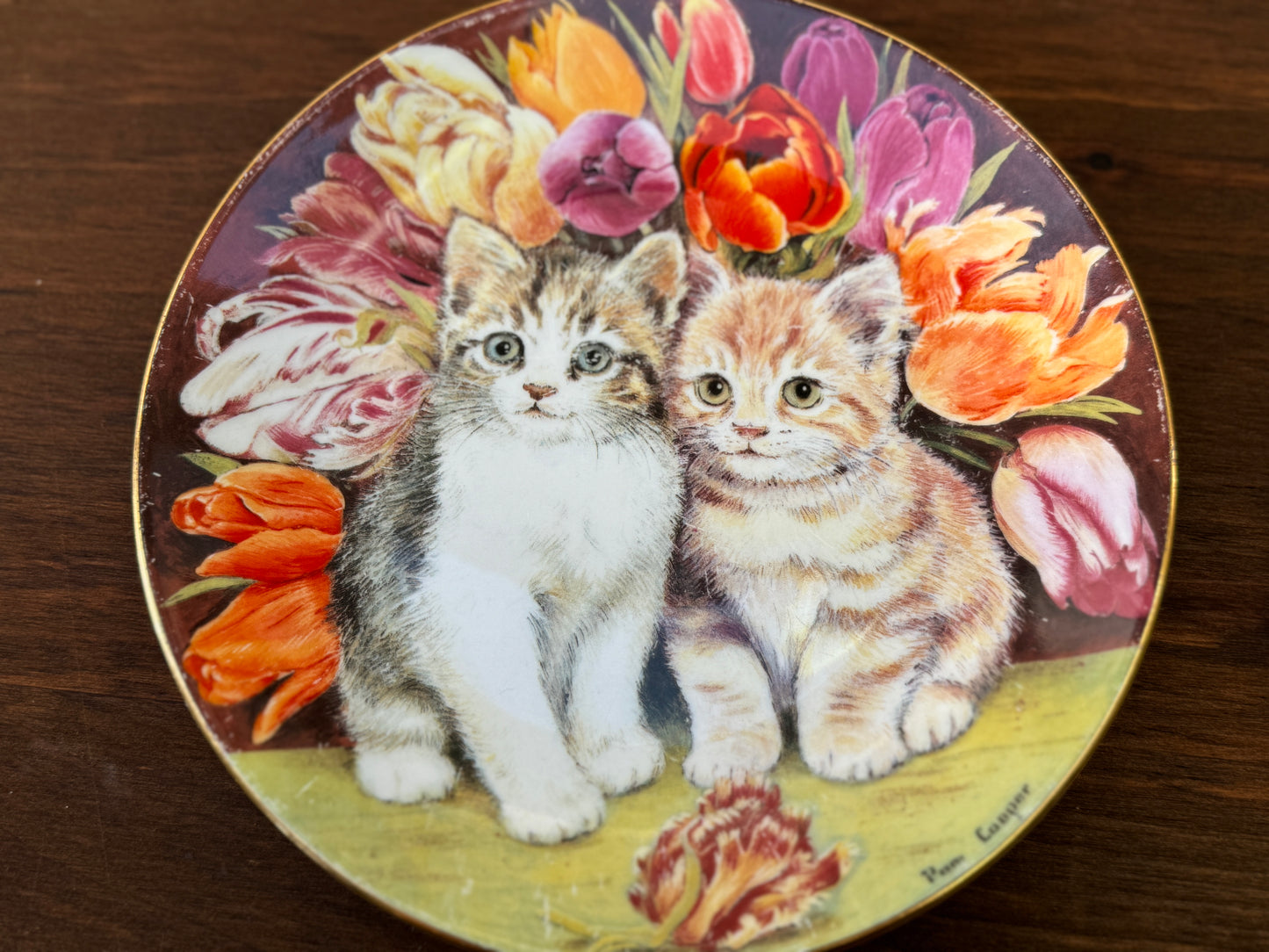 ロイヤルウースター「可愛くお座り」ボーンチャイナ・猫の・絵皿|パム・クーパー作、1994年