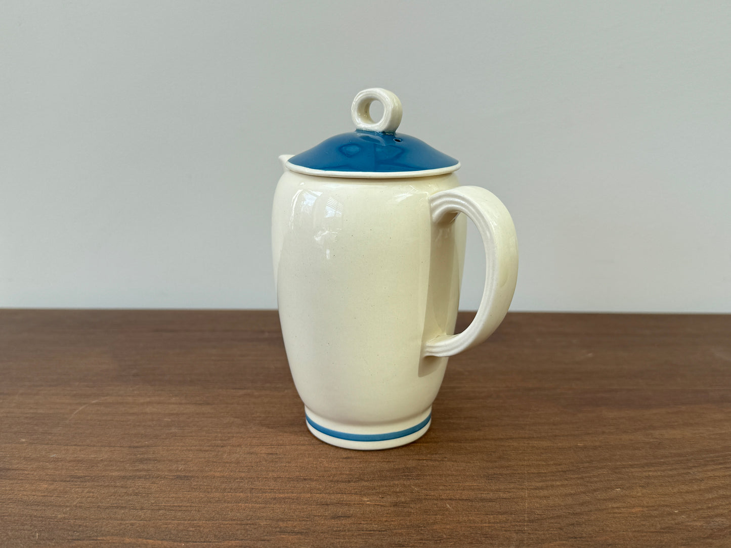 スージークーパー、ターコイズのバンド柄コーヒーポットとトーストラックのセット|C.1938年/パターンNo.1579