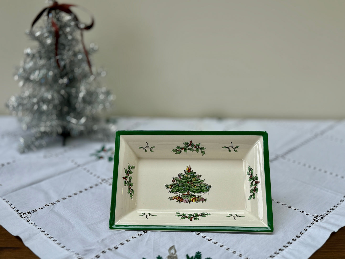 Vintage_Spode_Christmas_Tree_series_Rectangular_Bowl_1987_my_happy_london_home