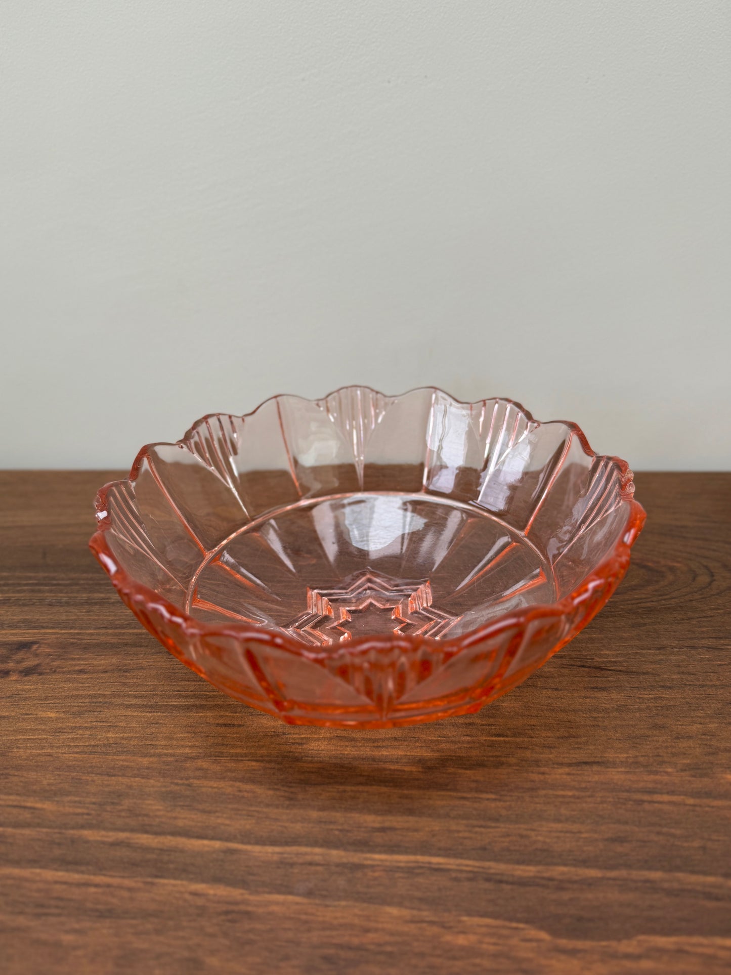 Vintage Pink Scalloped Art Deco 7-Piece Dessert Glass Bowl Set