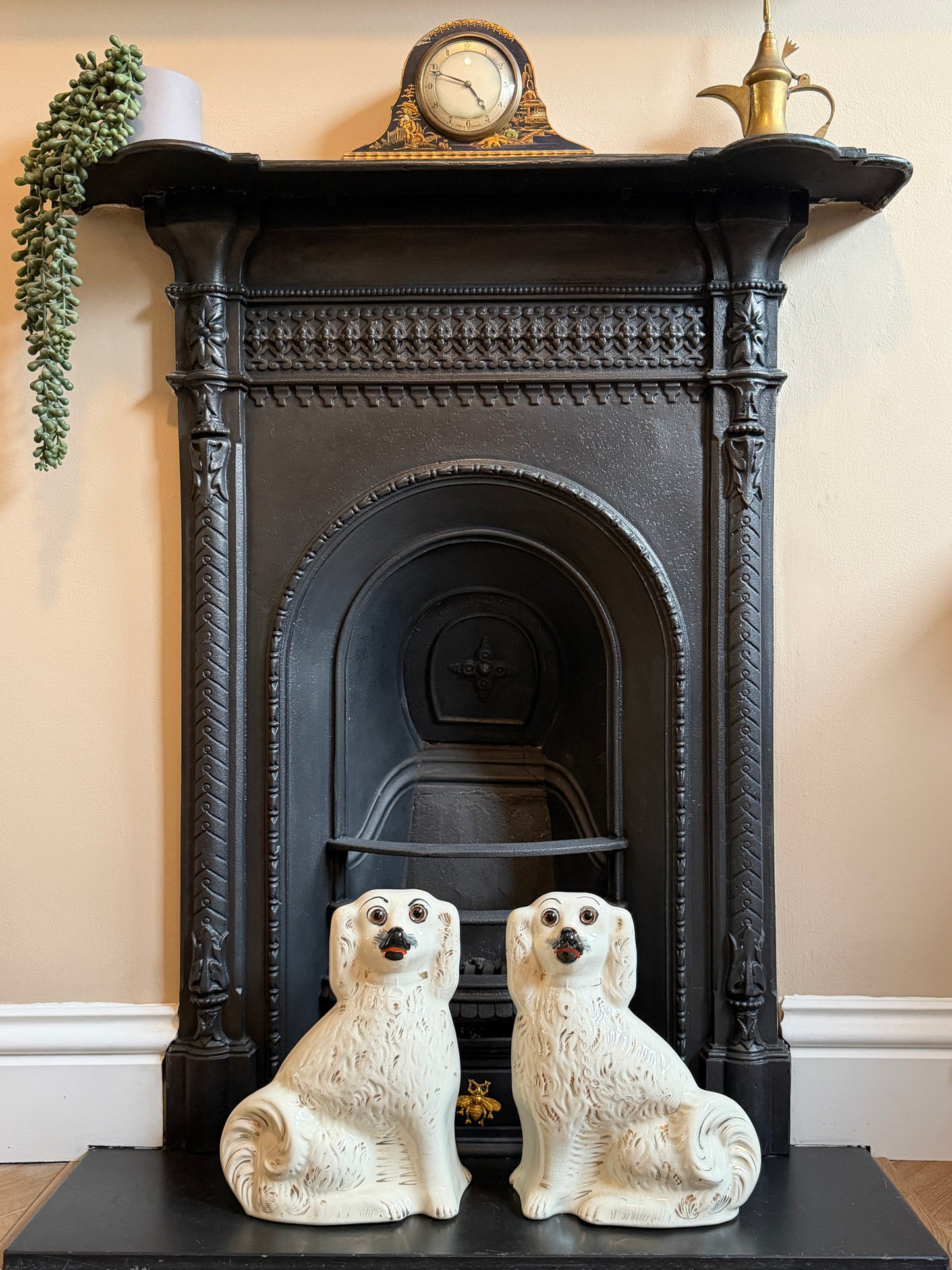 アンティーク、スタッフォードシャードッグ ガラスアイ・スパニエル（ペア）｜1890年頃