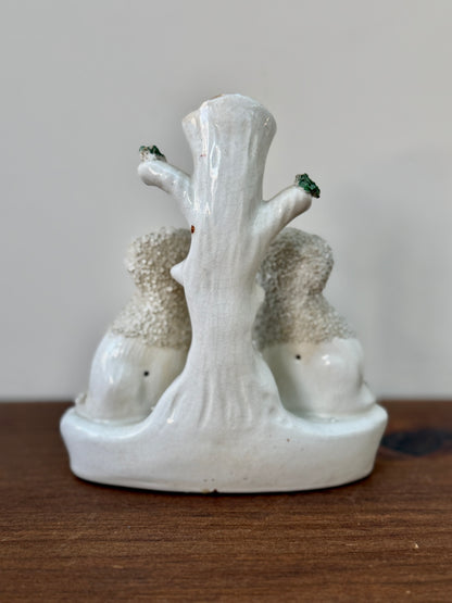 アンティーク、スタッフォードシャー プードルのスピルベース