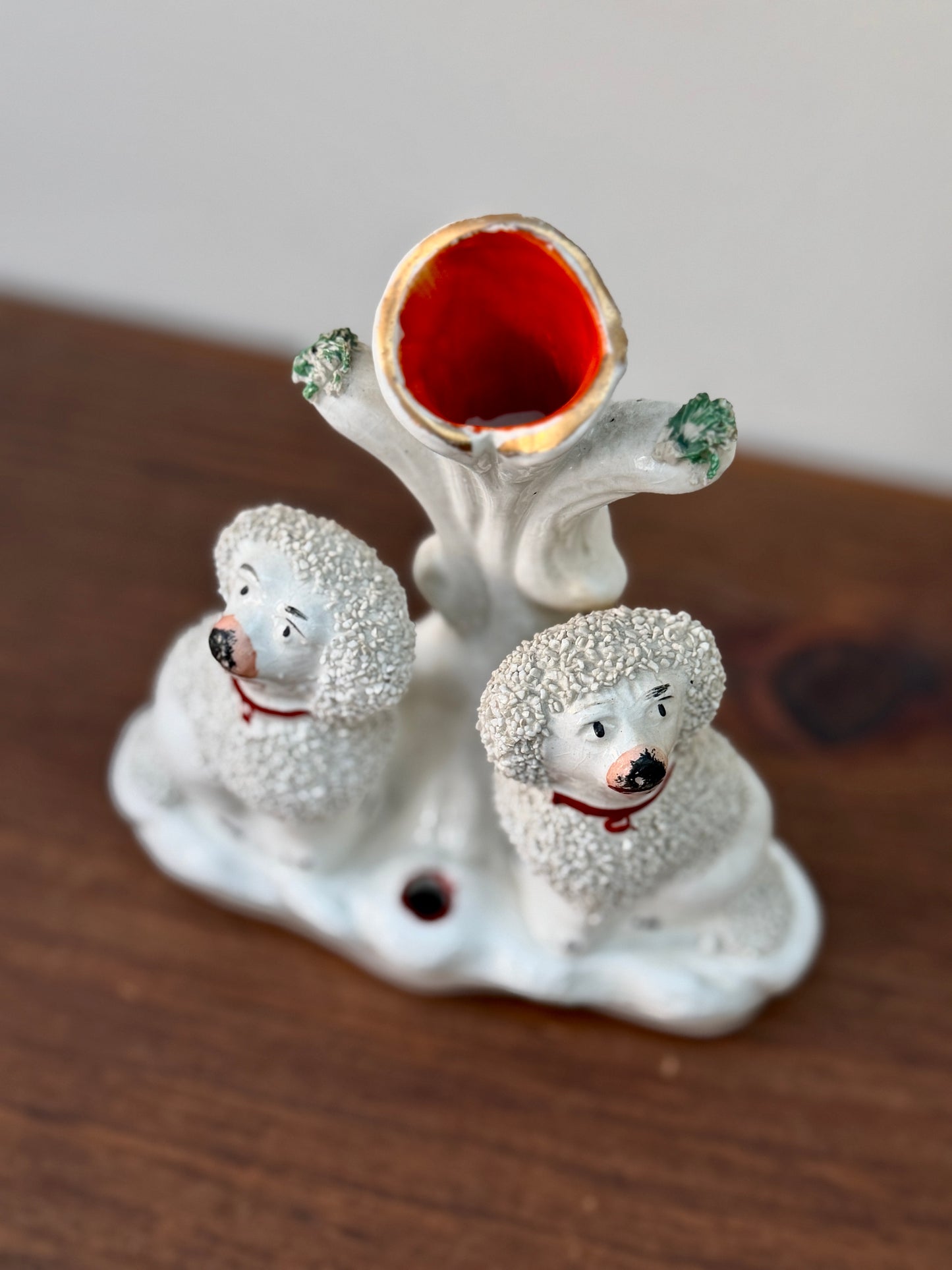 アンティーク、スタッフォードシャー プードルのスピルベース