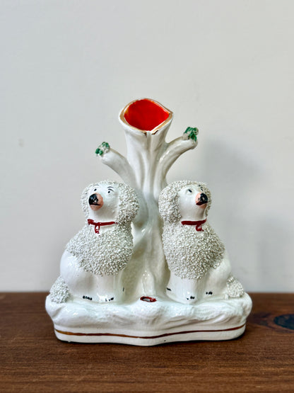 アンティーク、スタッフォードシャー プードルのスピルベース