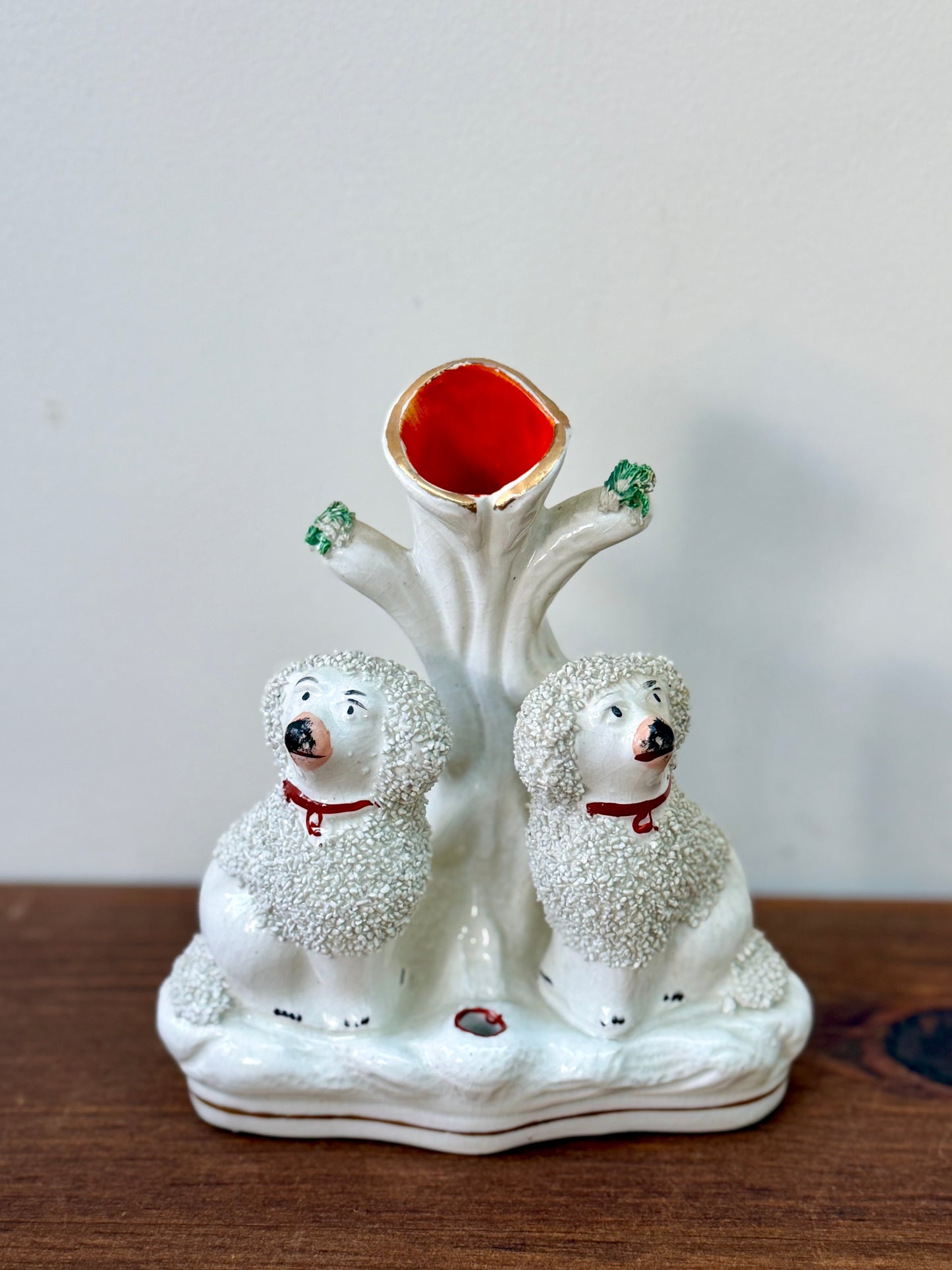 アンティーク、スタッフォードシャー プードルのスピルベース