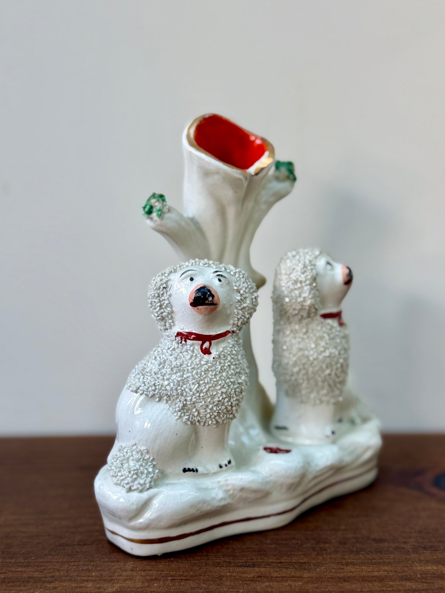 アンティーク、スタッフォードシャー プードルのスピルベース