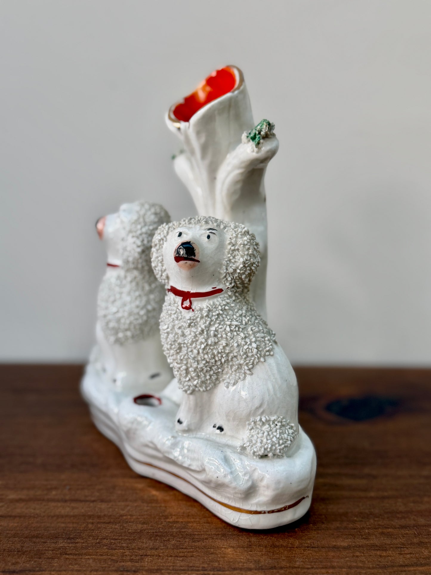 アンティーク、スタッフォードシャー プードルのスピルベース