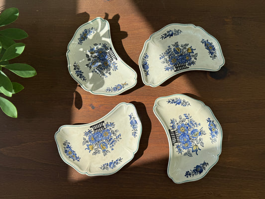 Antique Wedgwood Crescent Plates, Set of 4 – “Floral” Pattern | 1916