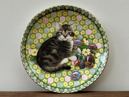 Aynsley ‘Meet My Kittens’ Plate by Lesley Anne Ivory - April - Malteazer, 1990-Plate-Aynsley-My Happy London Home