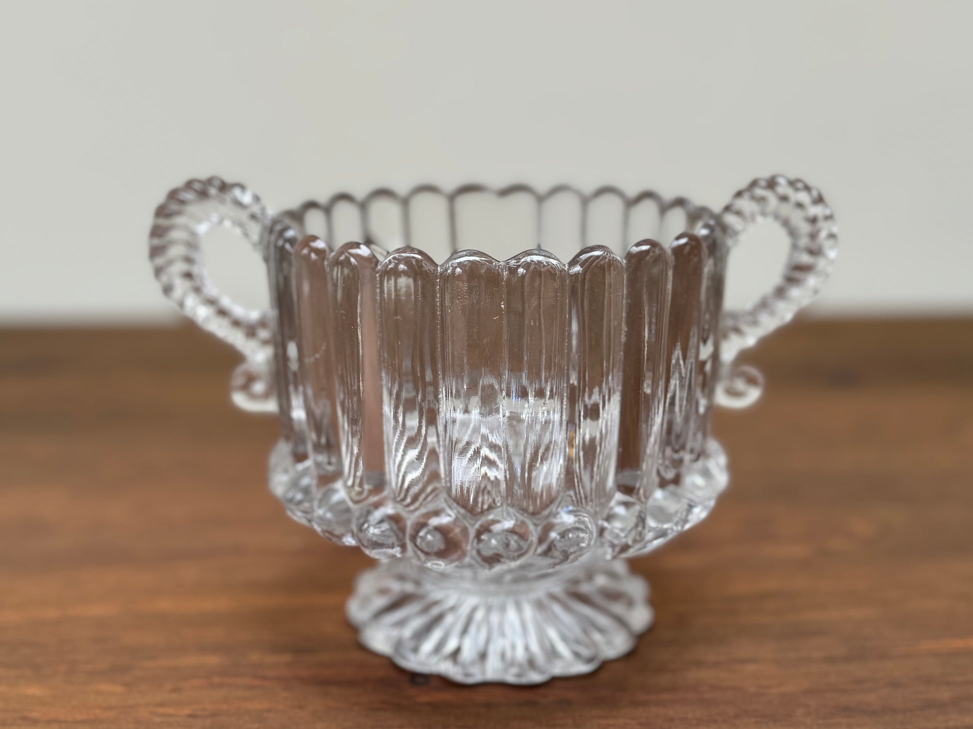 Victorian Pressed Glass Footed Bowl with Handles, Edward Moore & Co, c.1887-Bowl-Edward Moore & Co-My Happy London Home