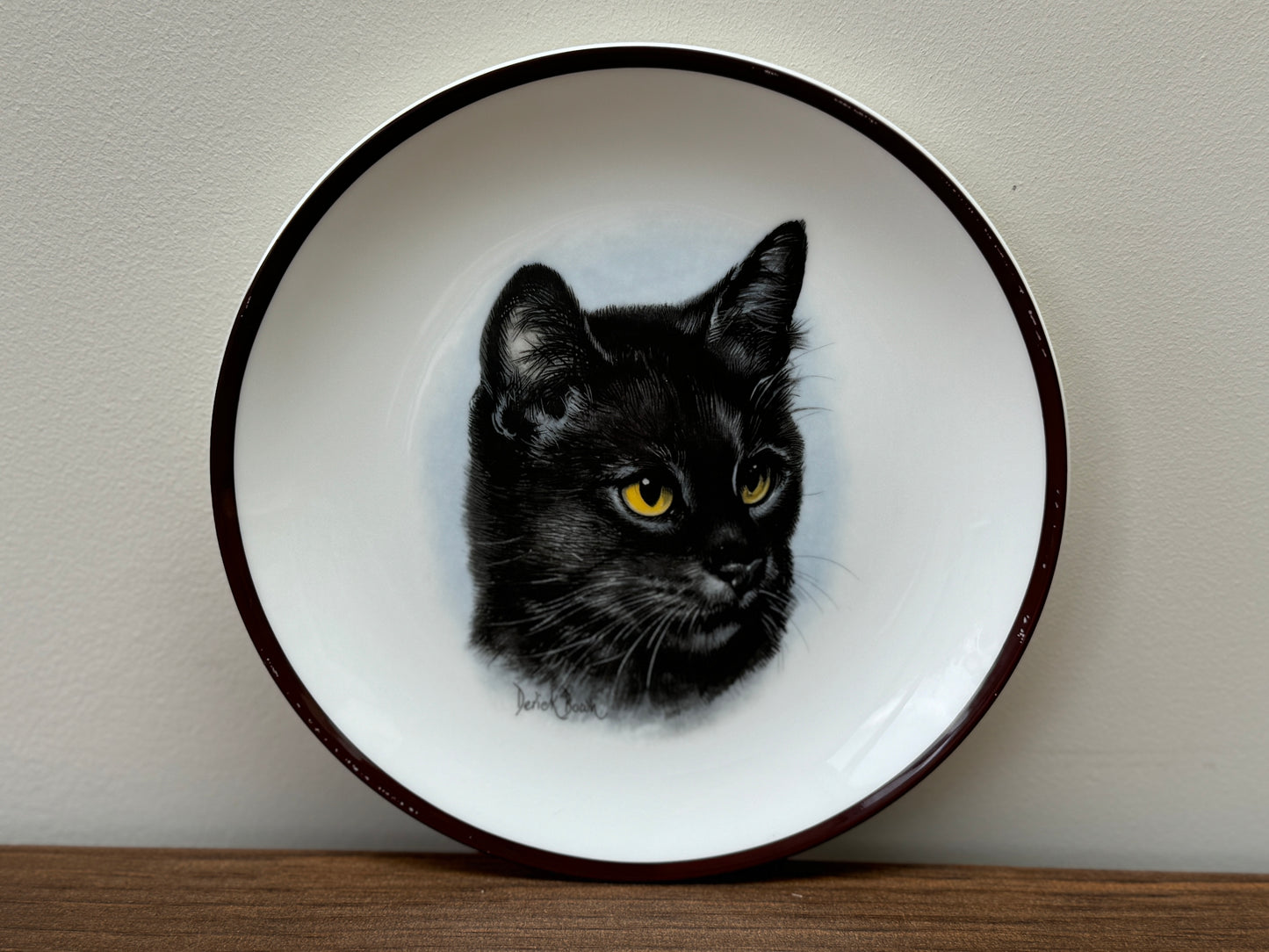 Black cat plate