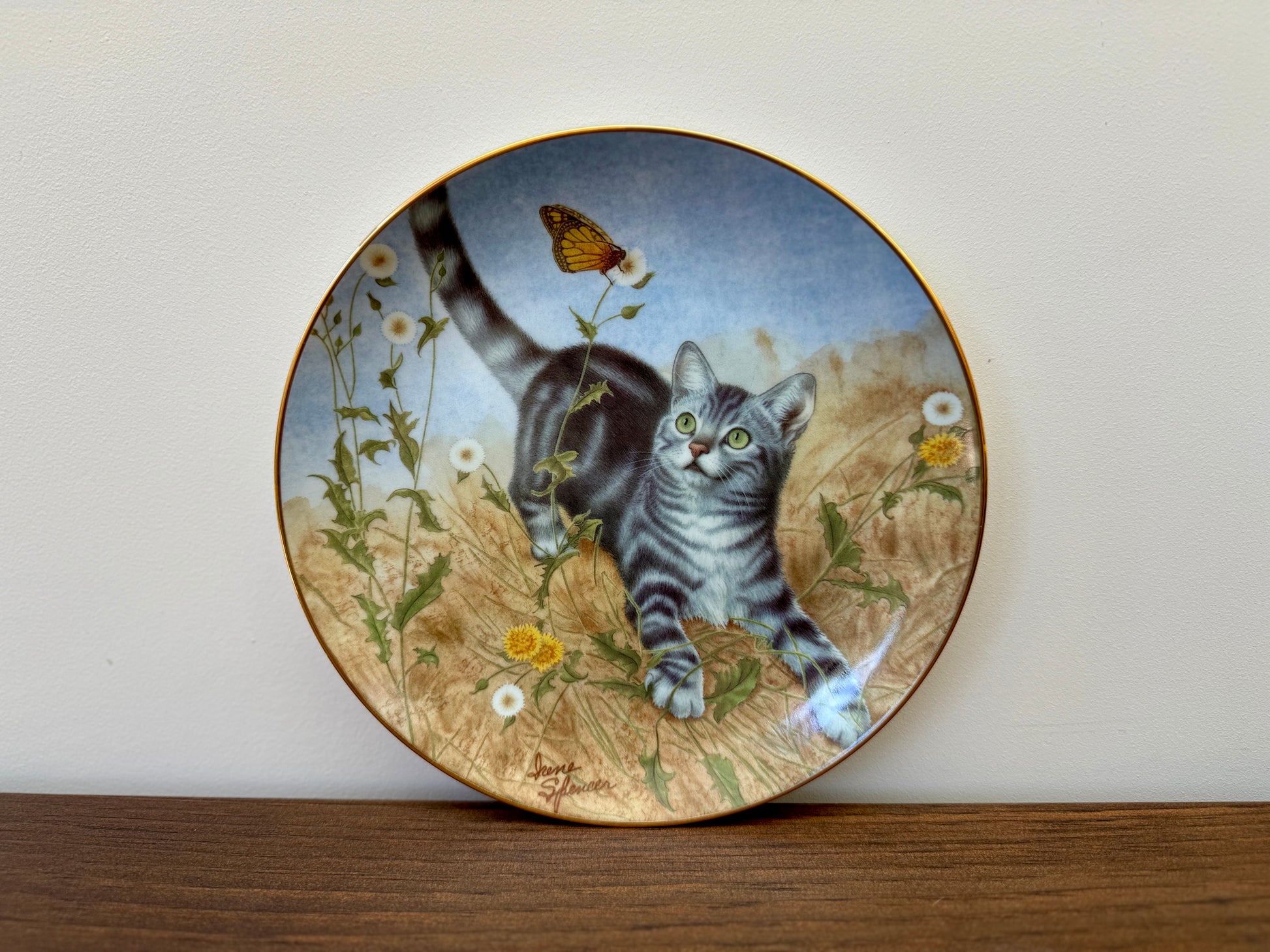 Danbury Mint ‘Cats and Flowers’ Decorative Plate by Irene Spencer - ‘Garden of Weedin'-Decorative plate-Danbury Mint-My Happy London Home