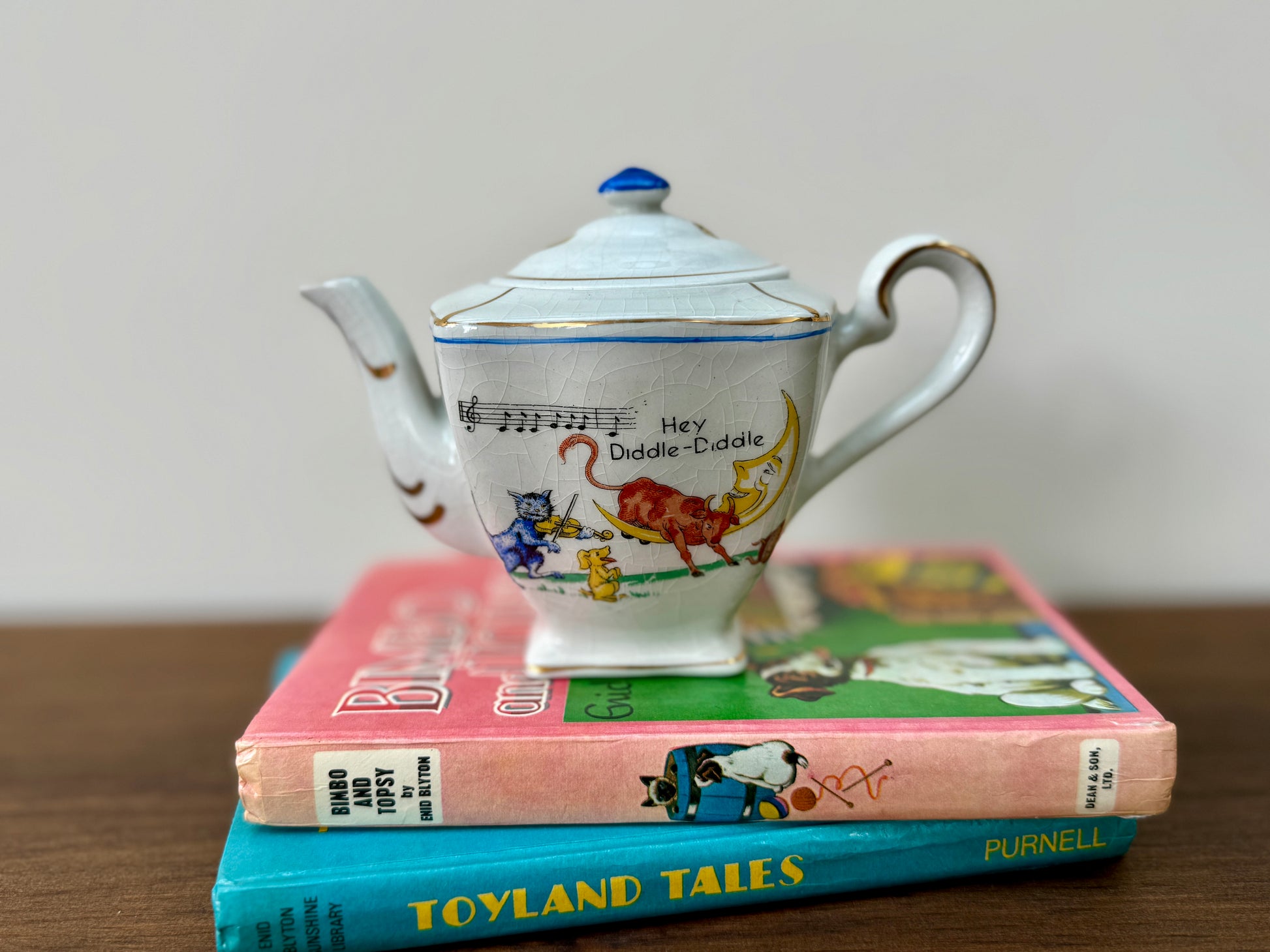 Vintage Children’s Teapot with Jack and Jill & Hey Diddle Diddle Illustrations – Shell Ware England, c.1950s-Teapot-Shell Ware England-My Happy London Home