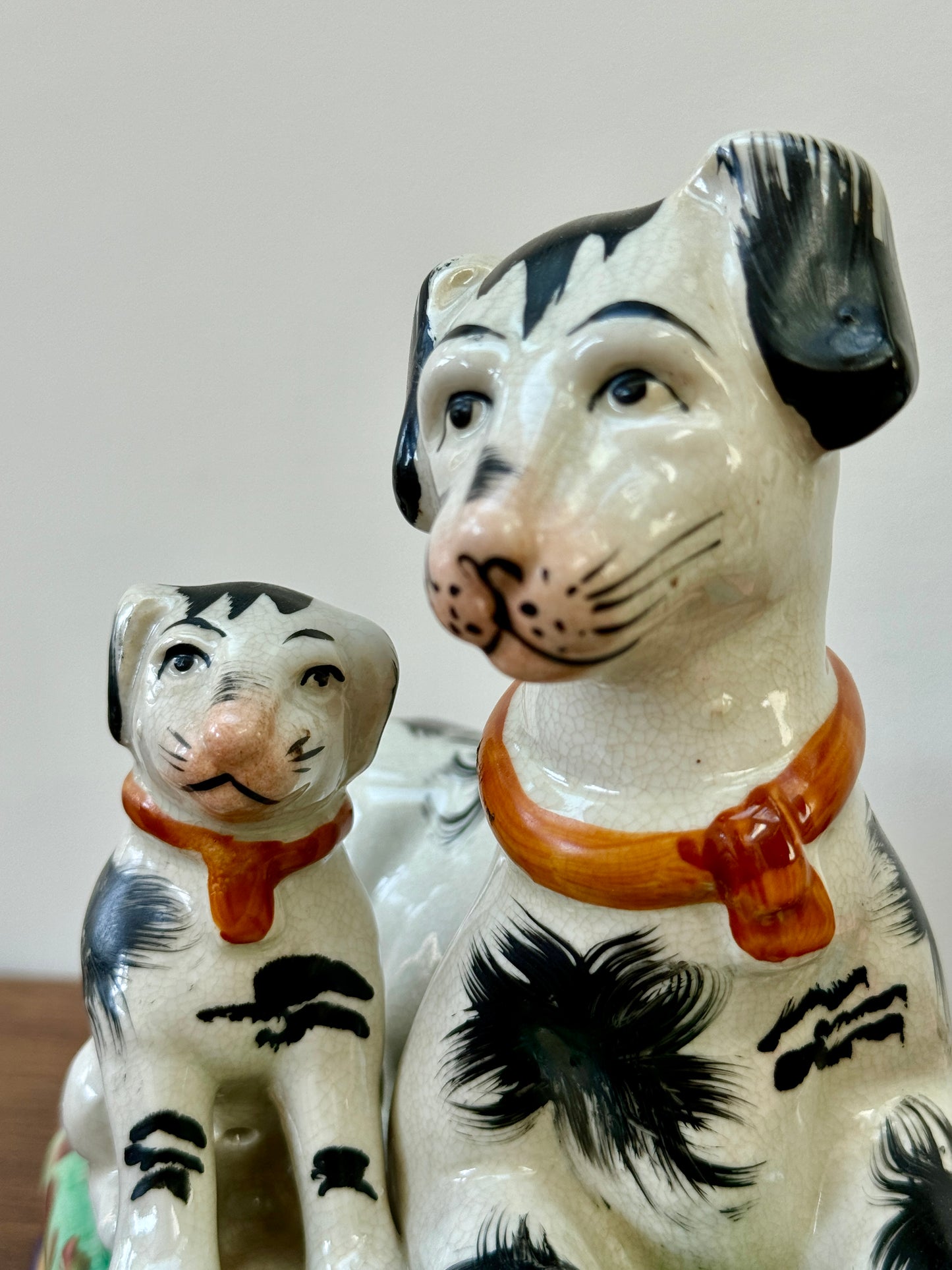 Rare Pair of Staffordshire Dogs with Puppies – Handpainted, Vintage Design