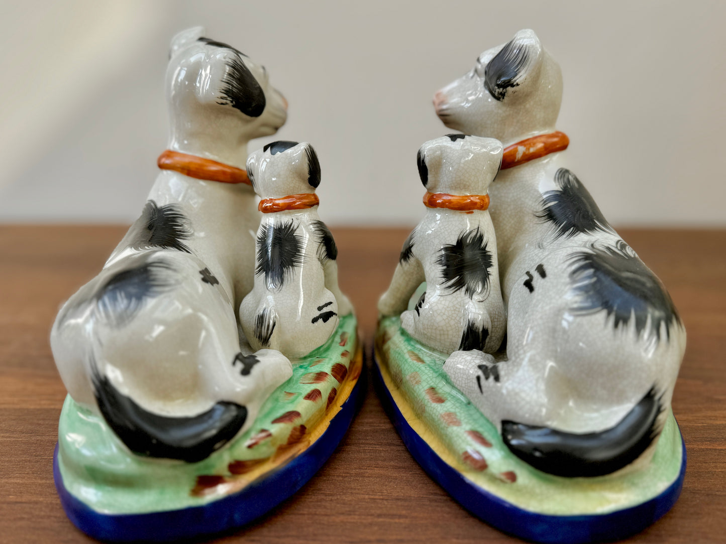 Rare Pair of Staffordshire Dogs with Puppies – Handpainted, Vintage Design