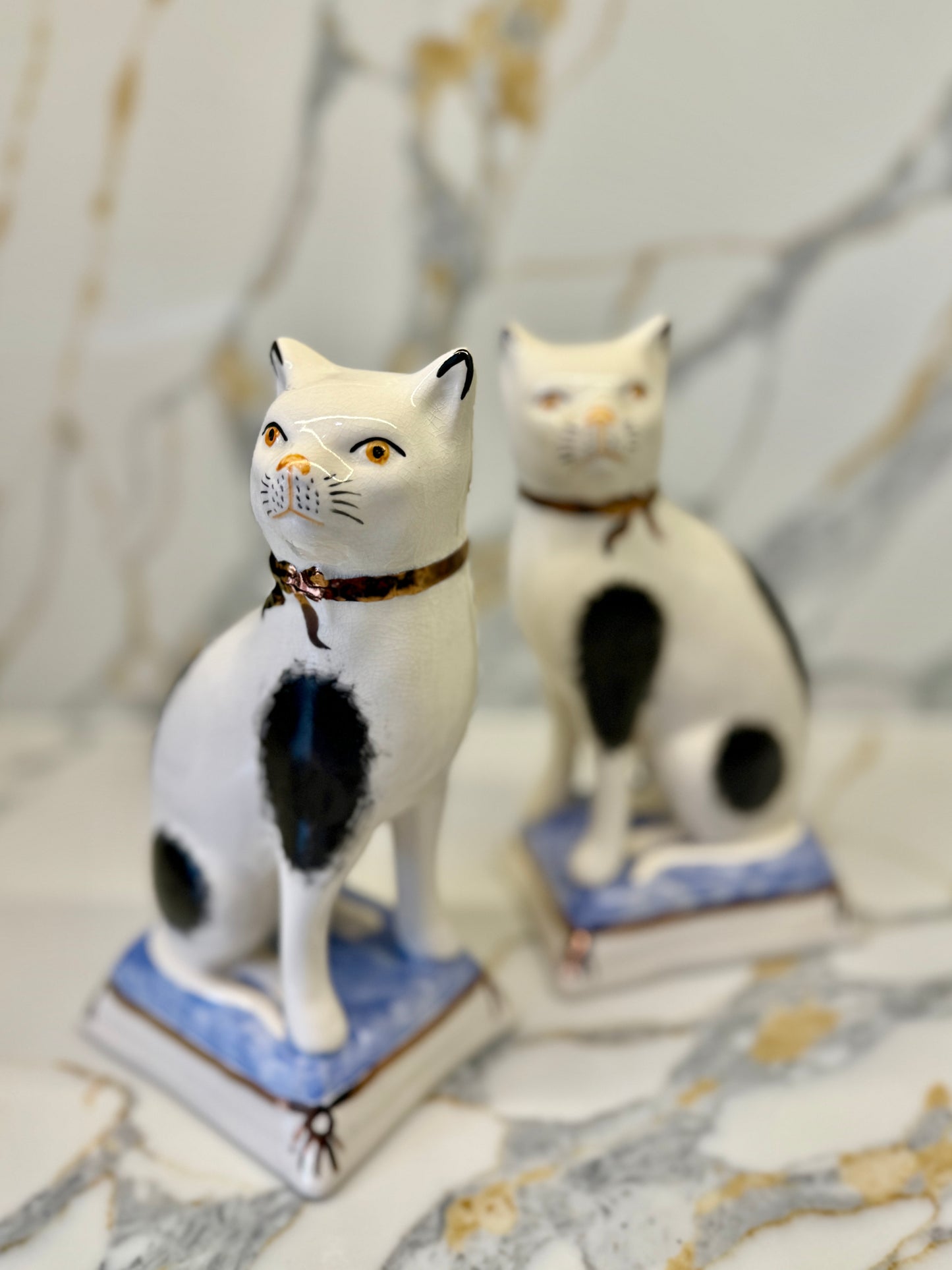 Pair of Staffordshire Cats on Cushions (Large) by William Kent, c.1940s - 1950s | Light Blue Cushions