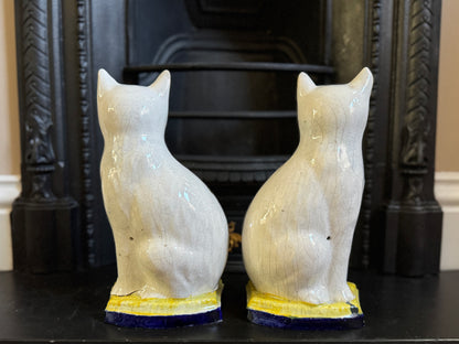 アンティーク、花柄スタッフォードシャーキャット（ペア）｜19世紀後期〜20世紀初期頃