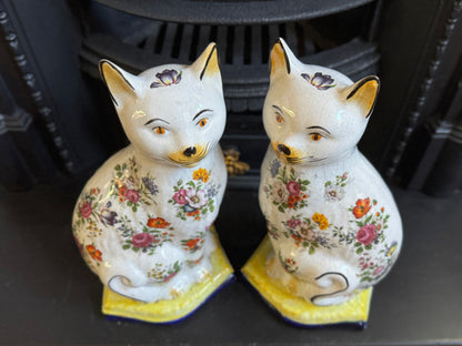 アンティーク、花柄スタッフォードシャーキャット（ペア）｜19世紀後期〜20世紀初期頃