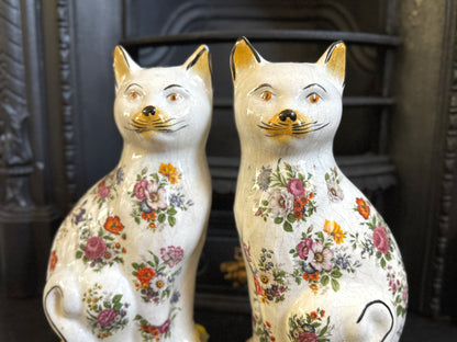 アンティーク、花柄スタッフォードシャーキャット（ペア）｜19世紀後期〜20世紀初期頃