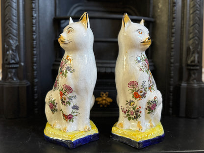 アンティーク、花柄スタッフォードシャーキャット（ペア）｜19世紀後期〜20世紀初期頃