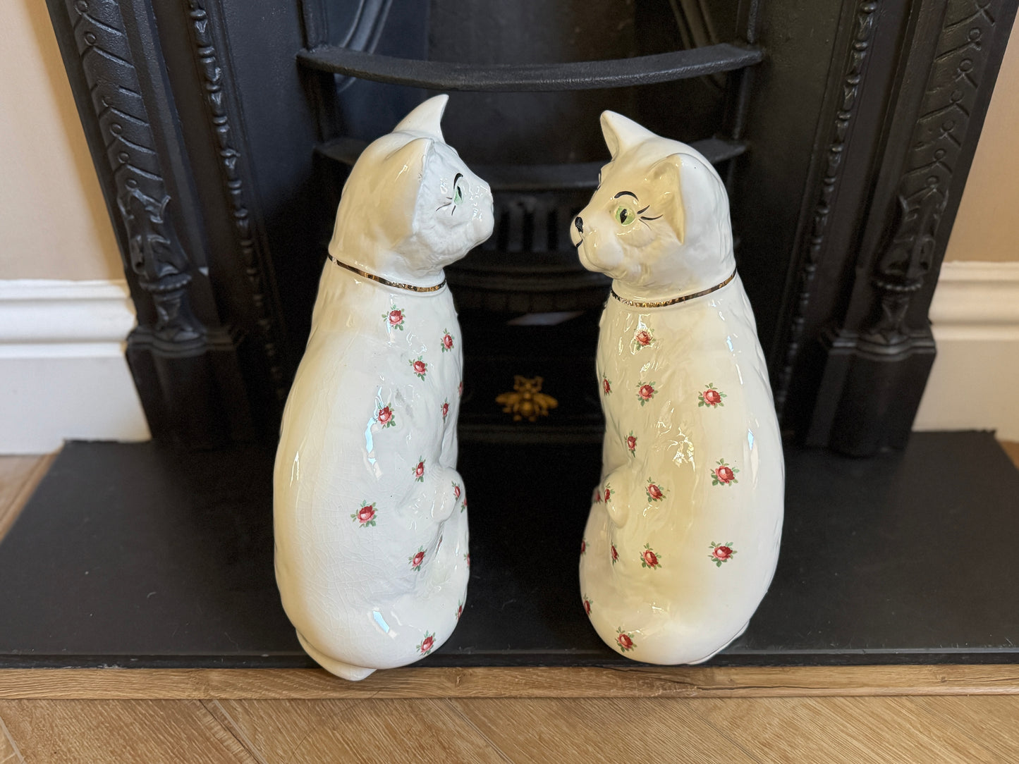 アーサー・ウッド社、スタッフォードシャーキャット（ペア）｜ローズ柄｜ミッドセンチュリー｜約29cm