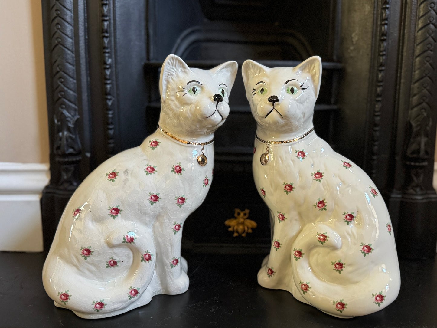 アーサー・ウッド社、スタッフォードシャーキャット（ペア）｜ローズ柄｜ミッドセンチュリー｜約29cm