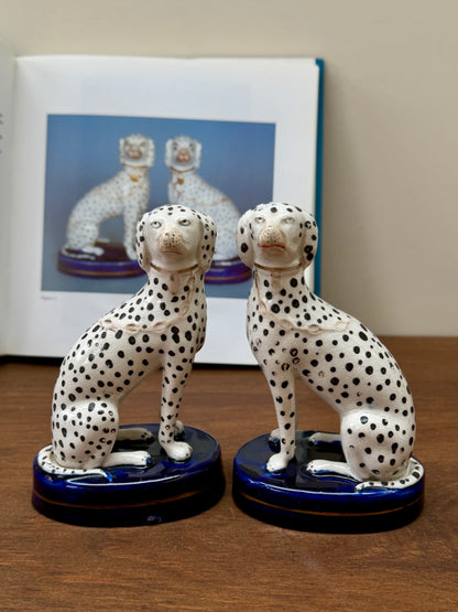 アンティーク、スタッフォードシャーのダルメシアン犬のペア｜1850年代頃