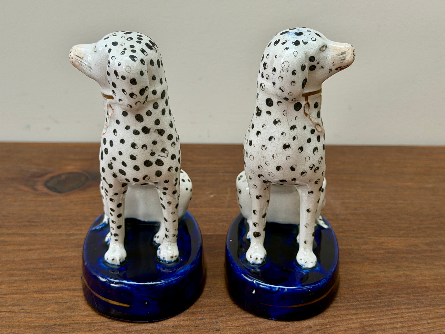 アンティーク、スタッフォードシャーのダルメシアン犬のペア｜1850年代頃