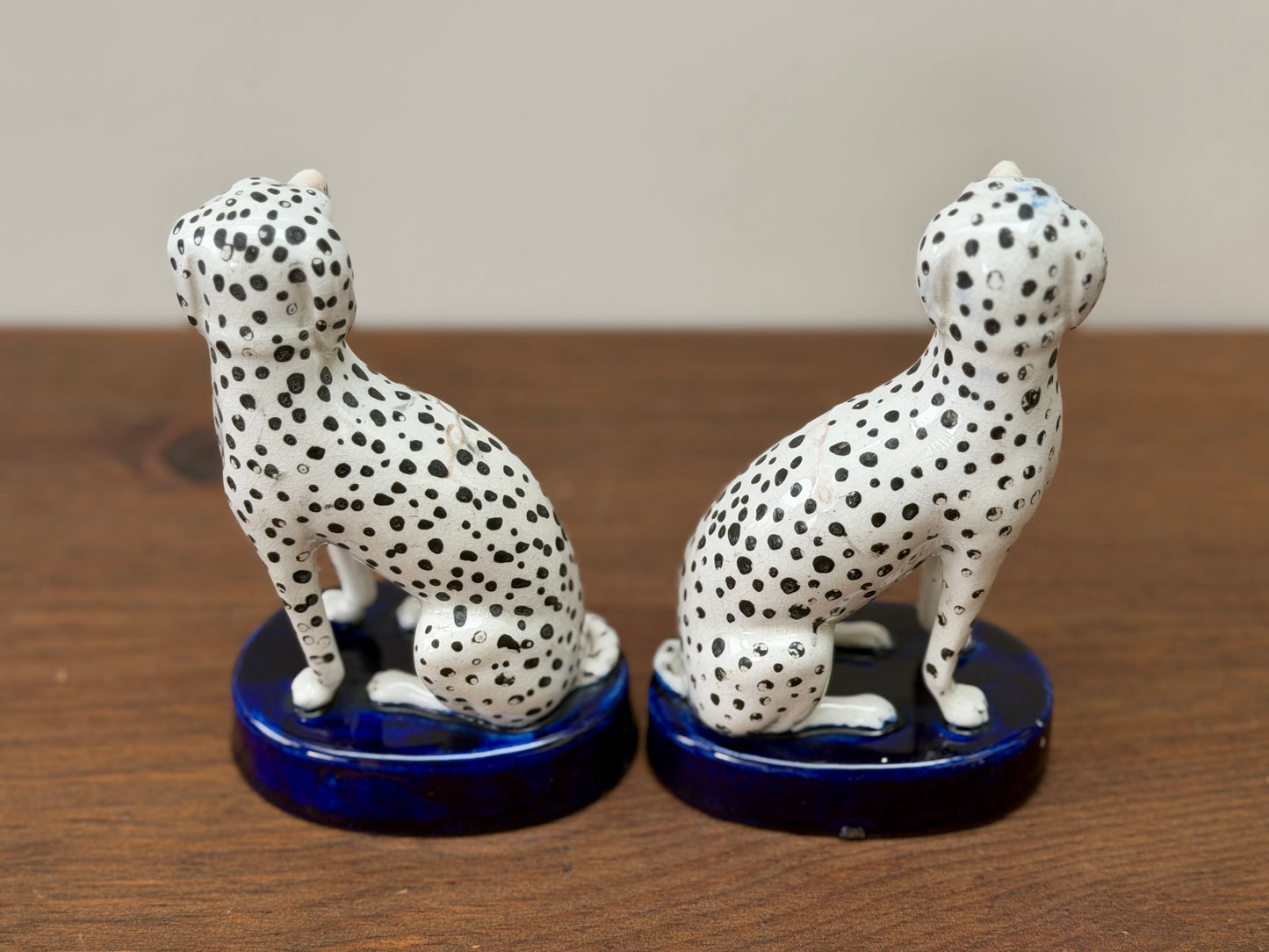 アンティーク、スタッフォードシャーのダルメシアン犬のペア｜1850年代頃