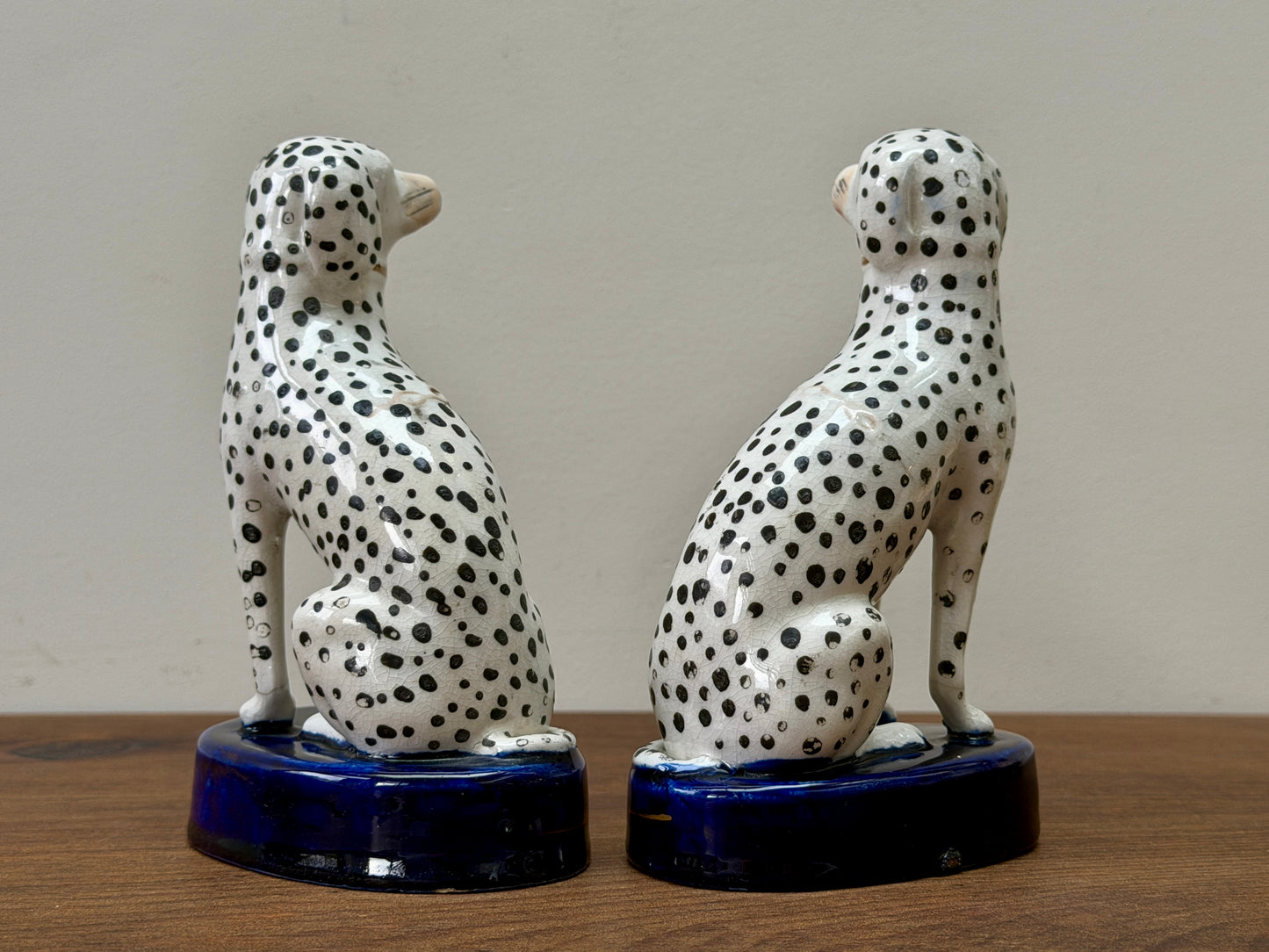 アンティーク、スタッフォードシャーのダルメシアン犬のペア｜1850年代頃