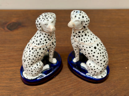 アンティーク、スタッフォードシャーのダルメシアン犬のペア｜1850年代頃