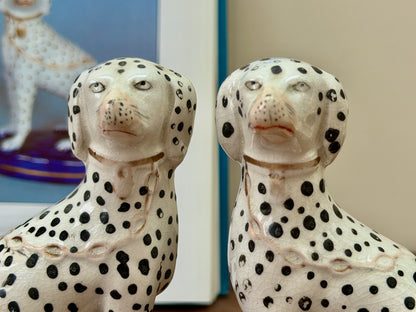 アンティーク、スタッフォードシャーのダルメシアン犬のペア｜1850年代頃