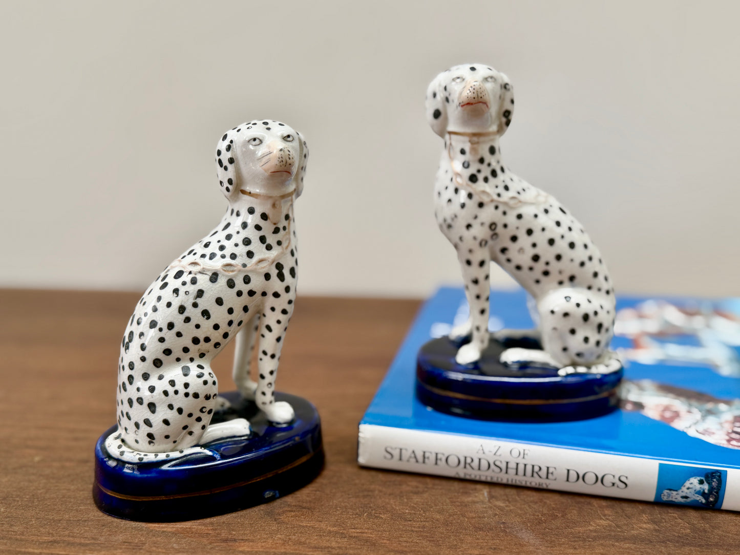 アンティーク、スタッフォードシャーのダルメシアン犬のペア｜1850年代頃