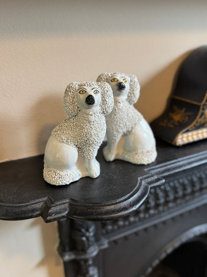 ヴィクトリア時代、スタッフォードシャードッグ・プードル（ペア）｜高さ約11cm