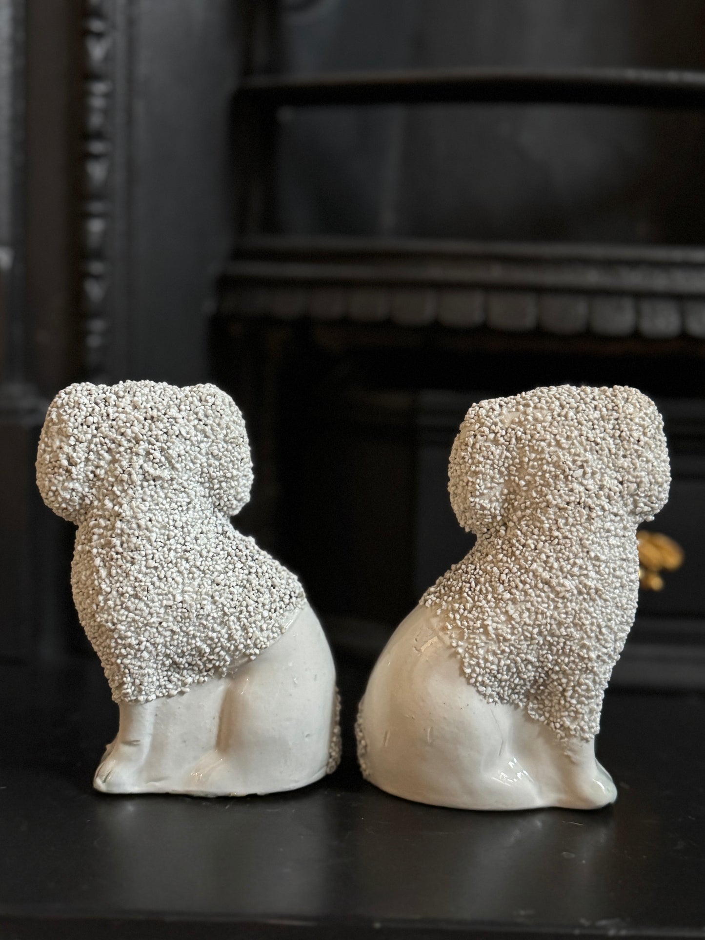 ヴィクトリア時代、スタッフォードシャードッグ・プードル（ペア）｜高さ約11cm