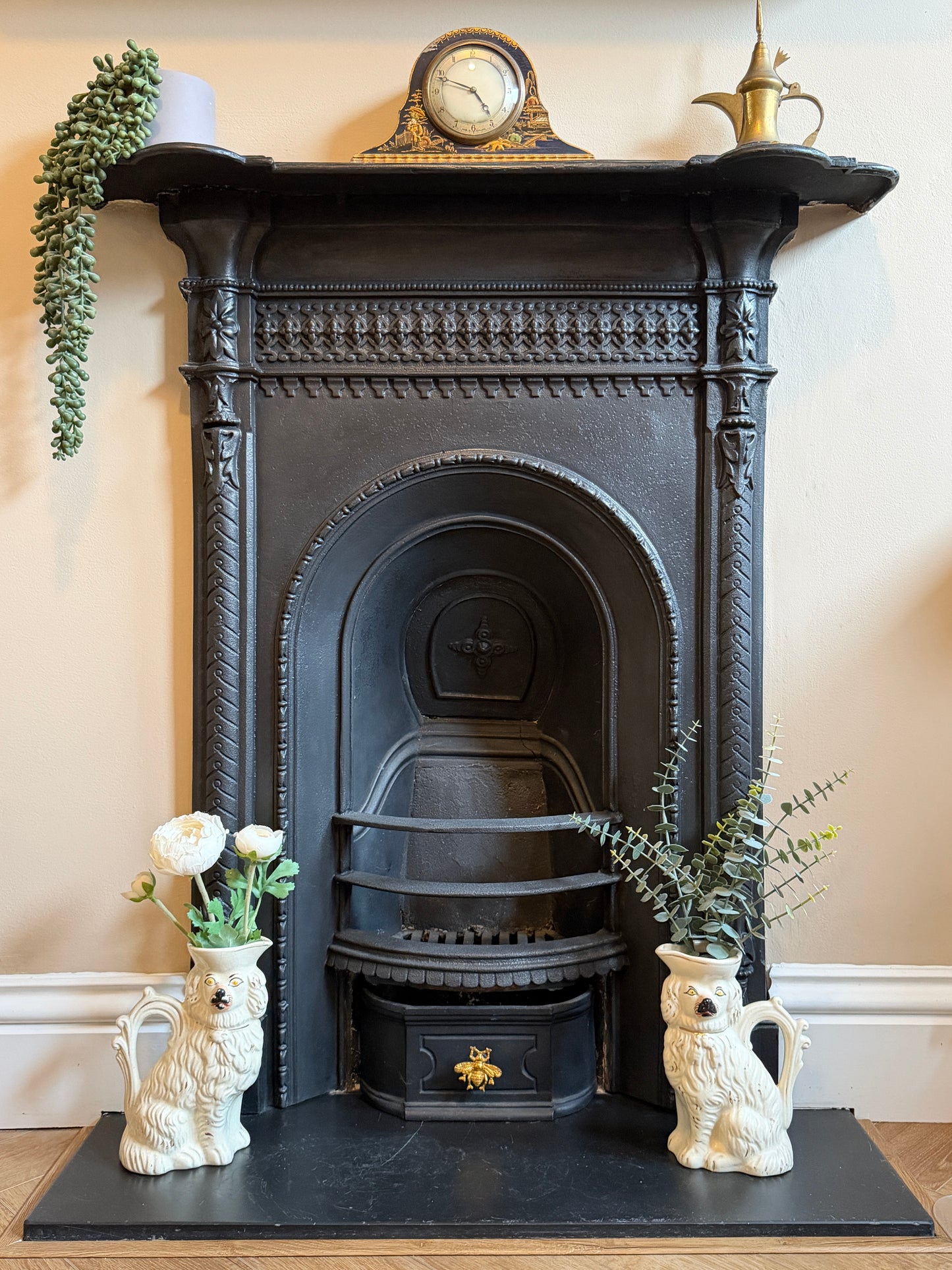 アンティーク、スタッフォードシャードッグ、スパニエルのジャグ（ペア）｜1850年頃