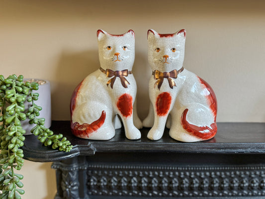 Pair of Vintage Staffordshire Cats by William Kent | Warm Red-Brown Patches, C1950s - 1962