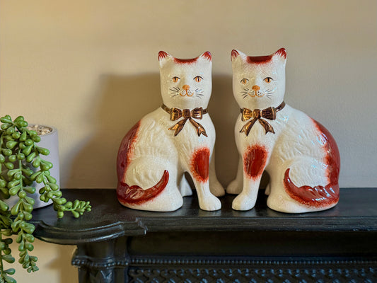Vintage Pair of Staffordshire Cats by William Kent | Warm Red-Brown Patches, C1950s
