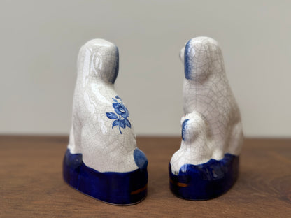 ヴィンテージ、スタッフォードシャードッグ、母犬と子犬｜青い花柄｜1940〜1950年代頃