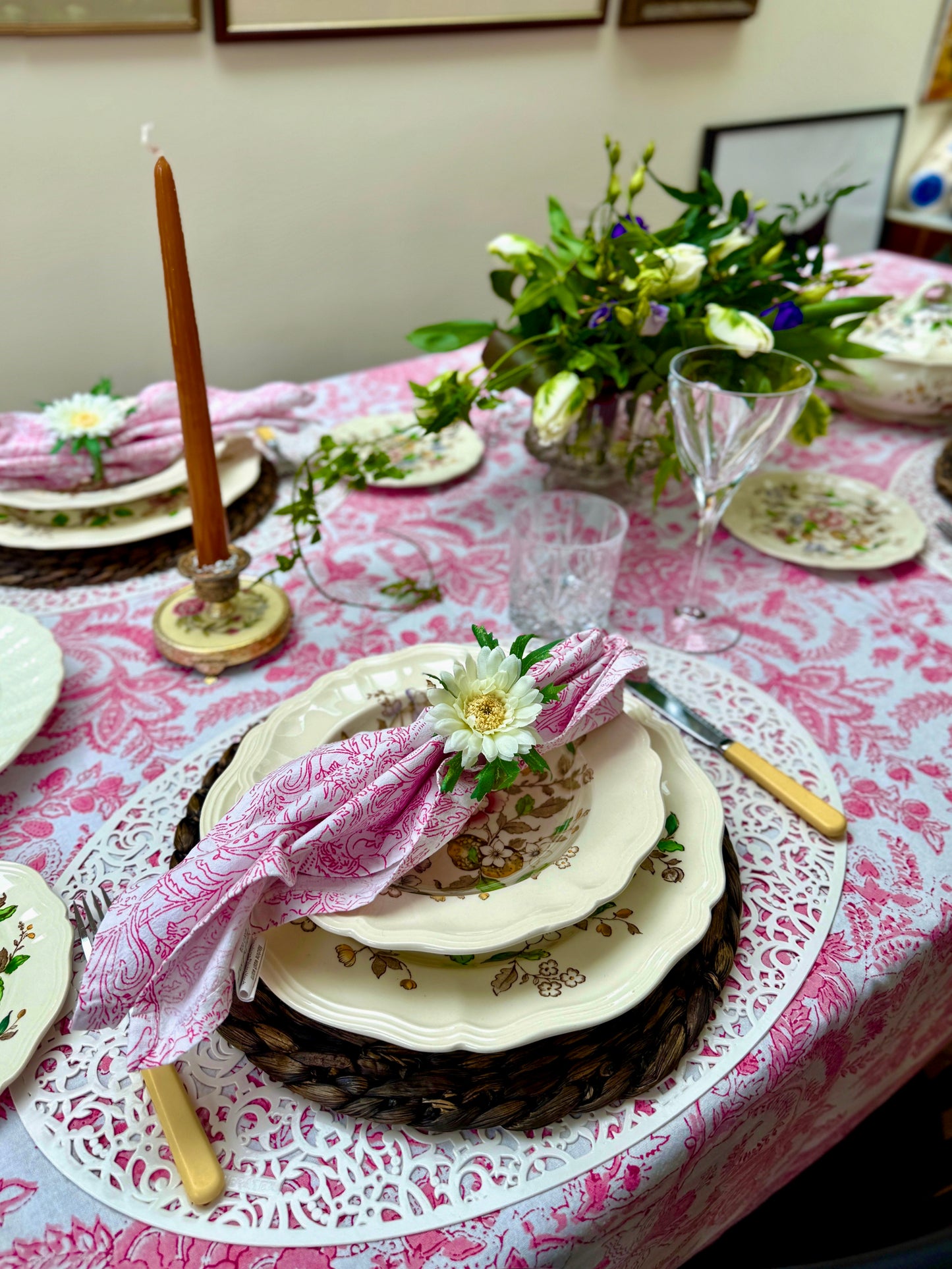 ロイヤルドルトン「モンマス」食器セット - スカラップリム、1950年代