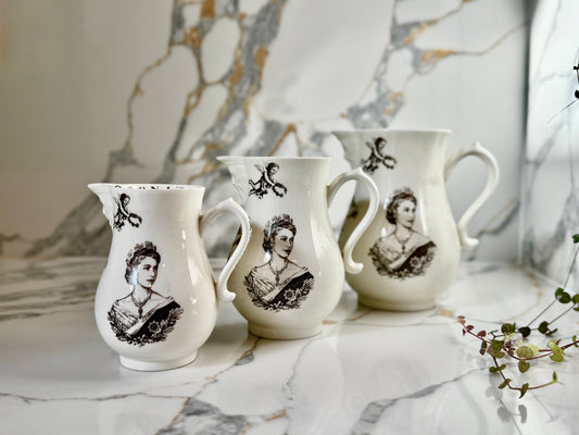 ロイヤルウースター、エリザベス女王戴冠記念ジャグ（３個セット）｜1953年