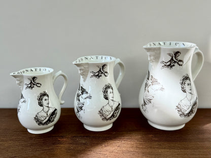 ロイヤルウースター、エリザベス女王戴冠記念ジャグ（３個セット）｜1953年