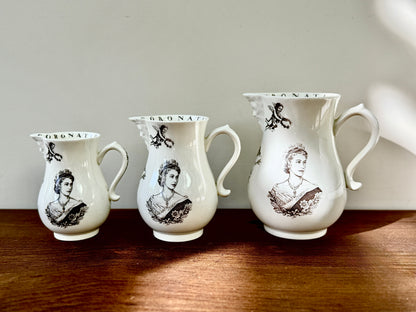 ロイヤルウースター、エリザベス女王戴冠記念ジャグ（３個セット）｜1953年
