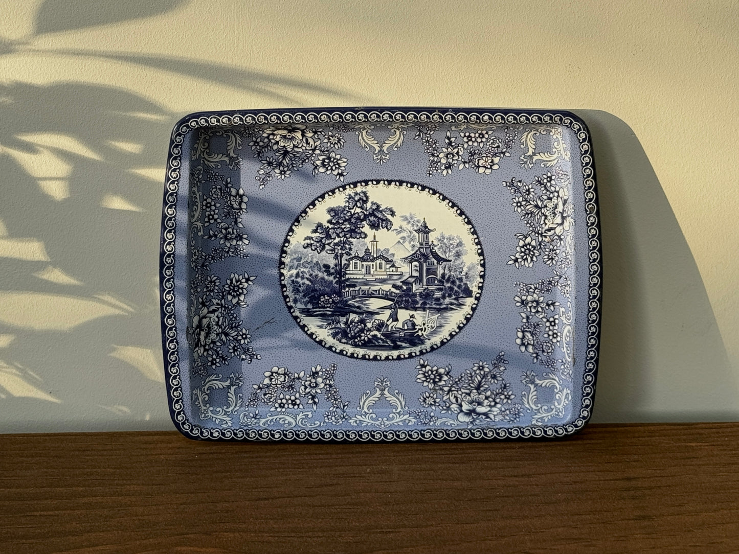 Small Vintage Tin Tray by Daher Long Island | Blue & White Chinoiserie