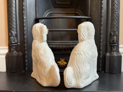 アンティーク、ガラスの目のスタッフォードシャードッグ（スパニエル）ペア｜1890年代頃